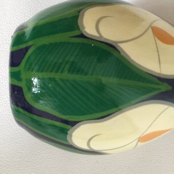 Beautiful pottery vase blue with green yellow leaves white flowers 7 1/4" tall - Picture 5 of 8